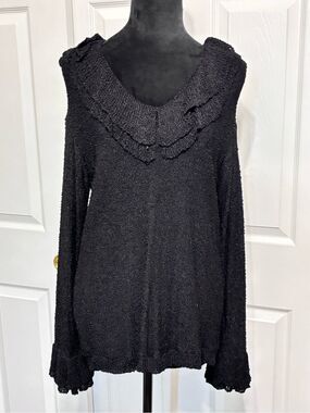 Black Ruffled Collar Long-Sleeve Women's Top